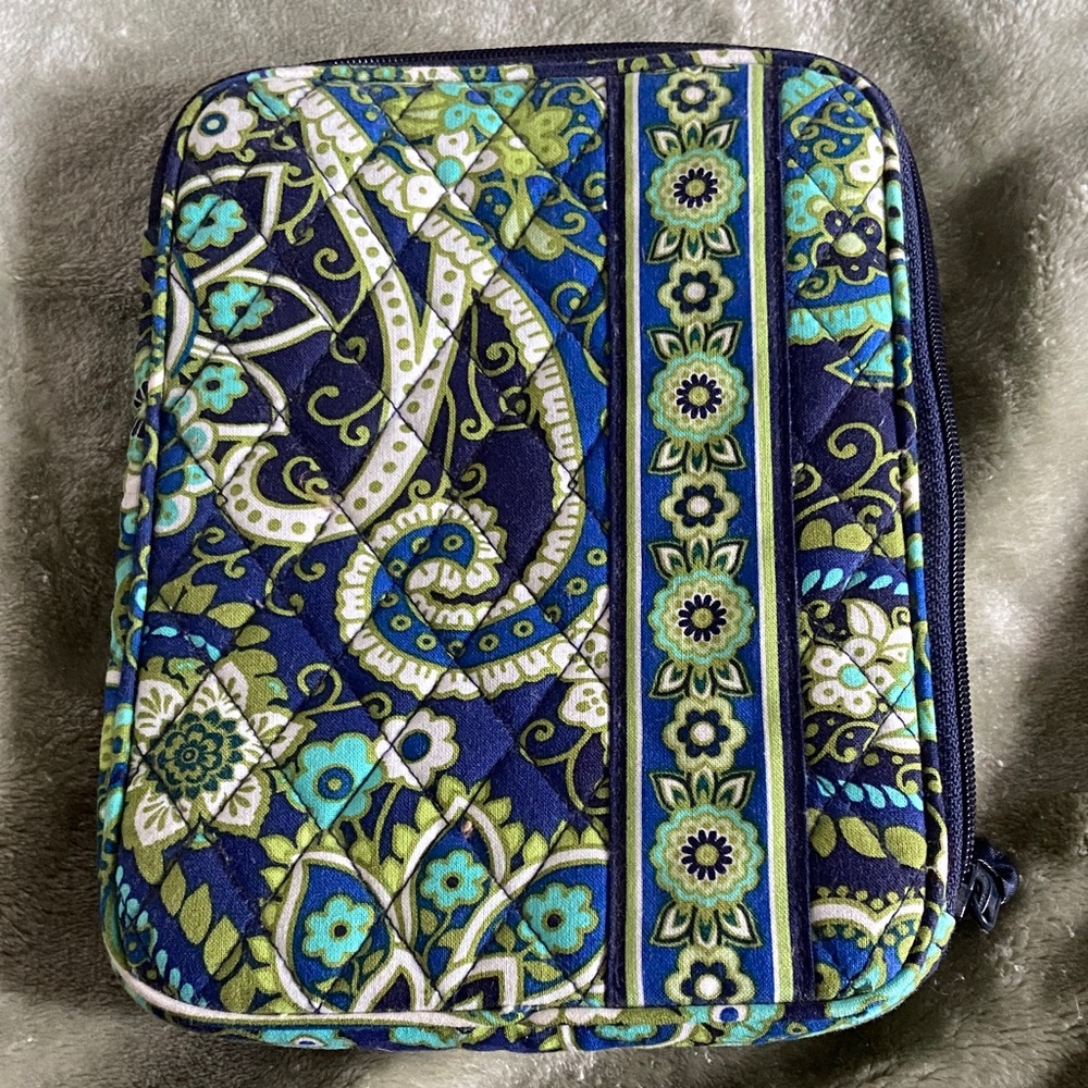 Vera Bradley zipped tablet case